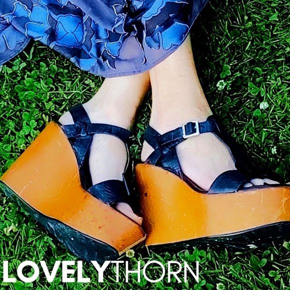 KORK-EASE // dixie black leather t-strap platform wedge sandals - Picture 1 of 13